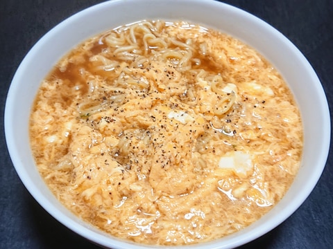 インスタントで☆スパイシーかきたま味噌ラーメン